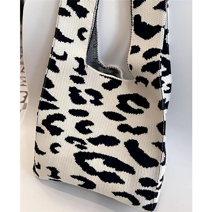 79ef75ff76e364ff7e83ecd3db8bdae7cb83e7bfcdebee4bdd23ee4ff0f3fe57062b001a1024b3a2151a1540181ba49e